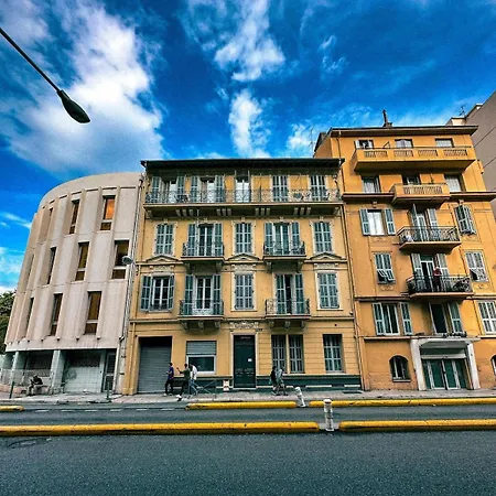 Angevert Holidayhouse Νίκαια