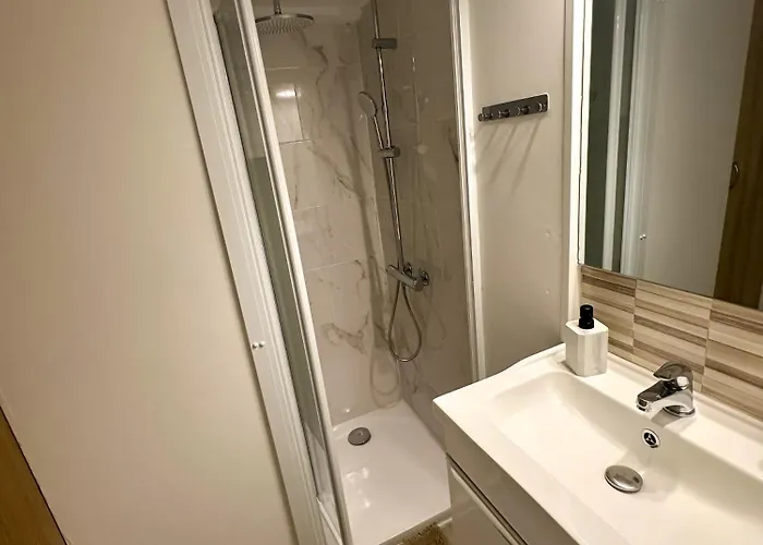 Angevert Holidayhouse * 尼斯