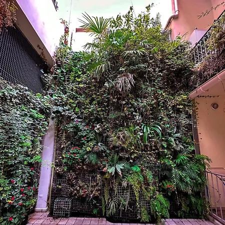 Angevert Holidayhouse * Nice