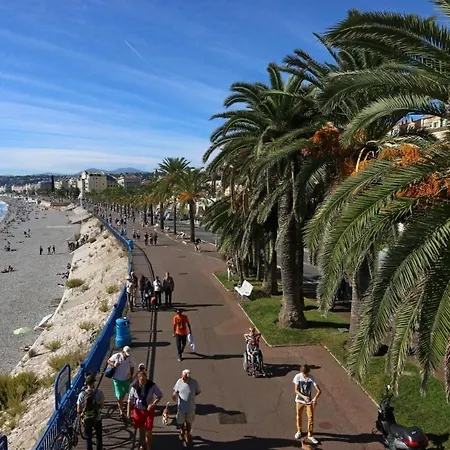 Angevert Holidayhouse ניס